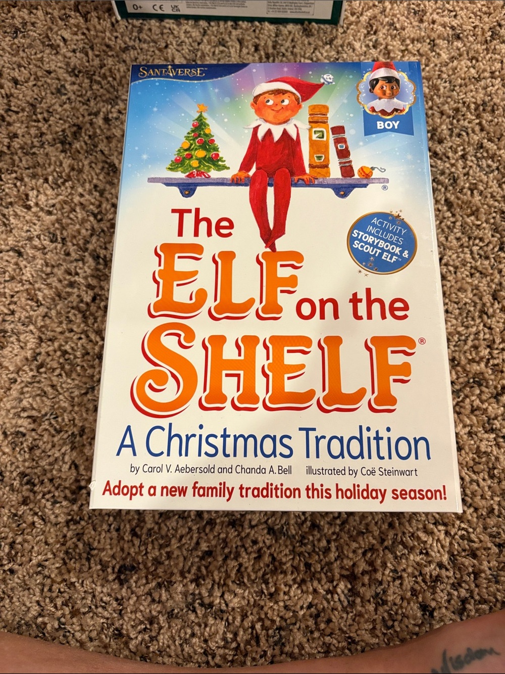 The Elf on the Shelf Boy Storybook & Scout Elf - Red